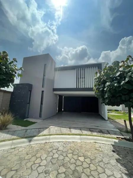 Casa en venta en Lomas de Angelópolis, San Andrés Cholula, Puebla