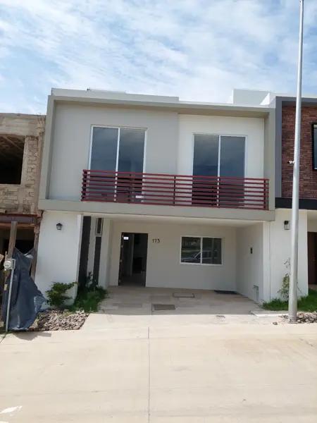 Casa en venta en Coto Pontevedra de Capital Norte, Zapopan, Jalisco