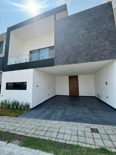 Casa en venta en Lomas de Angelópolis, San Andrés Cholula, Puebla