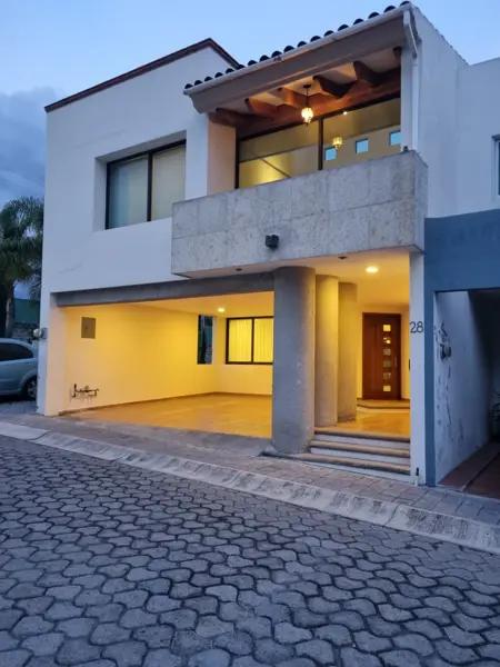 Casa en venta en Fuentes de Angelopolis, San Andrés Cholula, Puebla Casa en venta en Fuentes de Angelopolis, San Andrés Cholula, Puebla