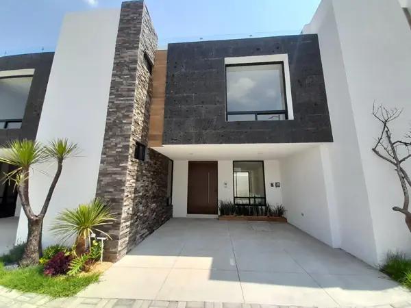 Casa en renta en Lomas de Angelópolis, San Andrés Cholula, Puebla