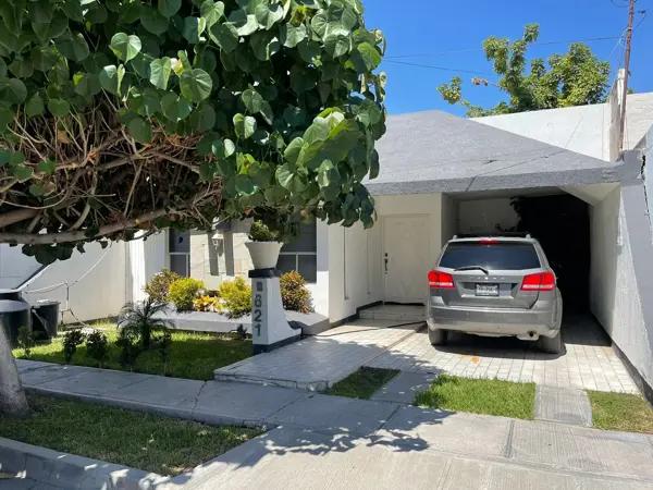 Casa en venta en San Isidro, Torreón, Coahuila de Zaragoza Casa en venta en San Isidro, Torreón, Coahuila de Zaragoza
