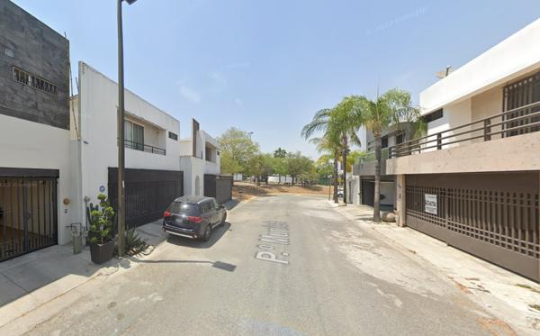 Casa en remate en Paseo de Cumbres, Monterrey, Nuevo León