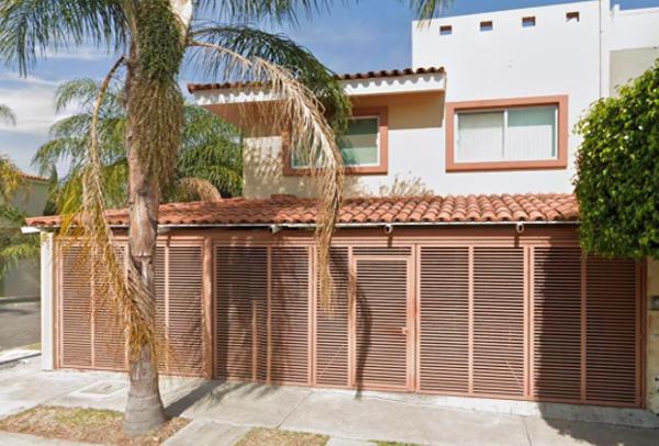 Casa en venta en Real de Valdepeñas, Zapopan, Jalisco
