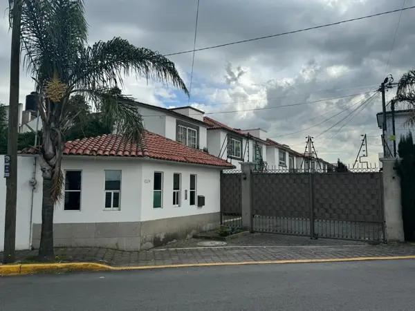Casa en renta en San Salvador Tizatlalli, Metepec, México Casa en renta en San Salvador Tizatlalli, Metepec, México