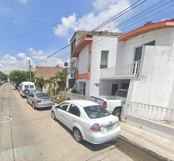 Casa en remate en Jardines Alcalde, Guadalajara, Jalisco