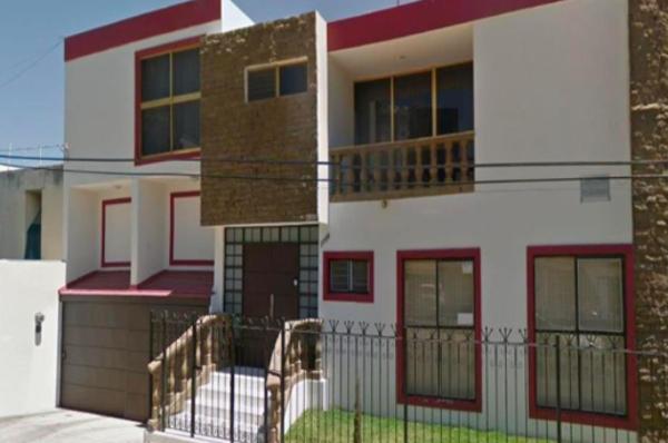 Casa en venta en Jardines del Country, Guadalajara, Jalisco