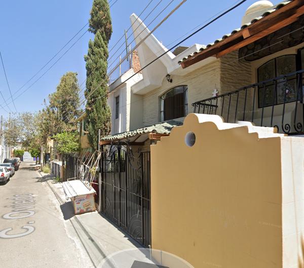 Casa en remate en Santa Elena de la Cruz, Guadalajara, Jalisco