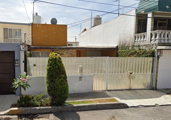 Casa en remate en Prados del Rosario, Azcapotzalco, Ciudad de México