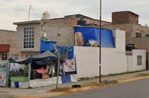 Casa en venta en San Vicente Chicoloapan de Juárez Centro, Chicoloapan, México