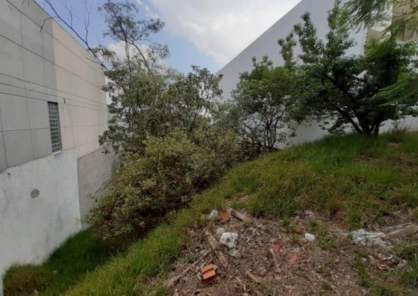Terreno en venta en Bosques de la Herradura, Huixquilucan, México