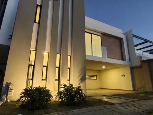 Casa en venta en Lomas de Angelópolis, San Andrés Cholula, Puebla