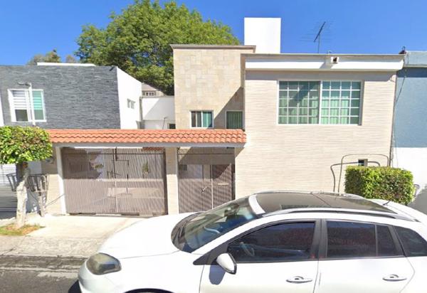 Casa en venta en Lomas Verdes (Conjunto Lomas Verdes), Naucalpan de Juárez, México