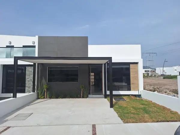 Casa en venta en Cañadas del Arroyo, Corregidora, Querétaro Casa en venta en Cañadas del Arroyo, Corregidora, Querétaro