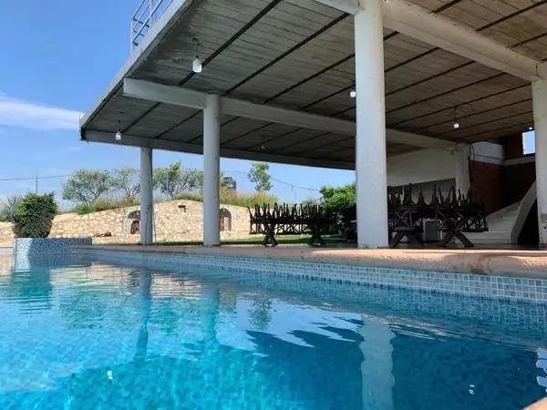 Casa en venta y renta en Cajititlan, Tlajomulco de Zúñiga, Jalisco