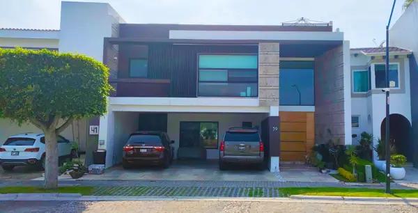 Casa en venta en Lomas de Angelópolis, San Andrés Cholula, Puebla Casa en venta en Lomas de Angelópolis, San Andrés Cholula, Puebla