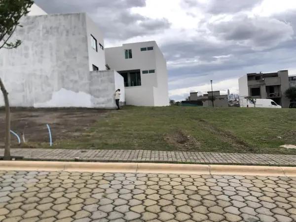 Terreno en venta en Lomas de Angelópolis, San Andrés Cholula, Puebla