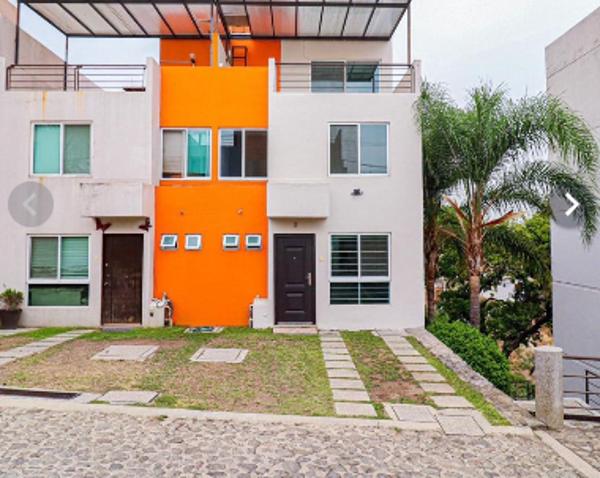 Casa en venta en Lomas de Tzompantle, Cuernavaca, Morelos