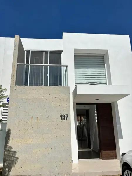 Casa en renta en Lomas de Angelópolis, San Andrés Cholula, Puebla