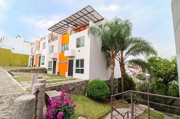 Casa en venta en Lomas de Tzompantle, Cuernavaca, Morelos