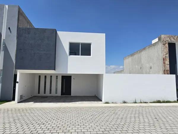 Casa en venta en San Bernardino Tlaxcalancingo, San Andrés Cholula, Puebla