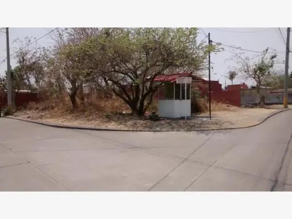 Terreno en venta en Las Fincas, Jiutepec, Morelos