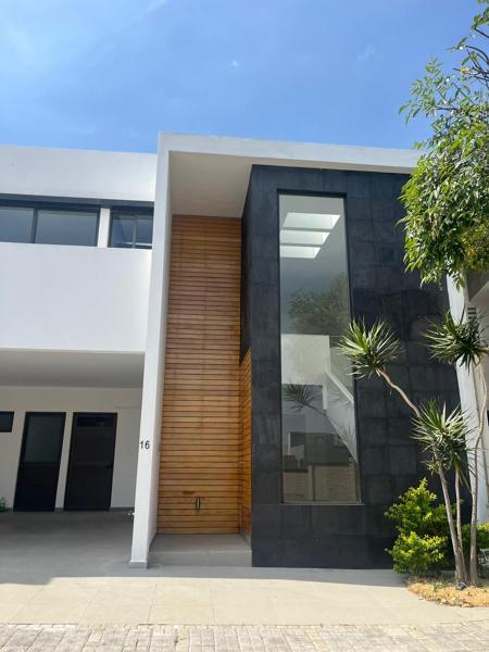 Casa en venta en Lomas de Angelópolis, San Andrés Cholula, Puebla