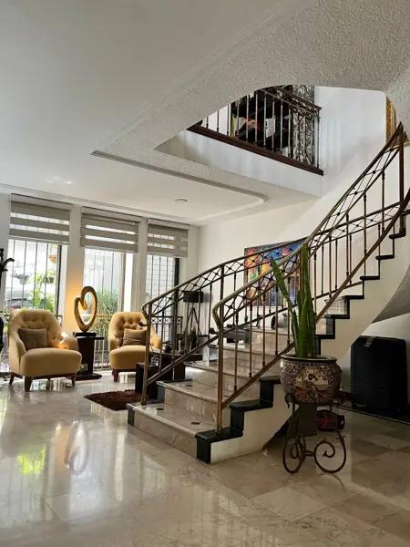 Casa en venta en Jardines del Bosque Norte, Guadalajara, Jalisco