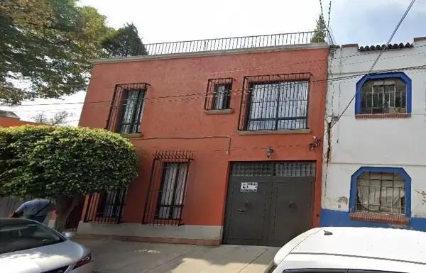Casa en remate en Del Carmen, Coyoacán, Ciudad de México