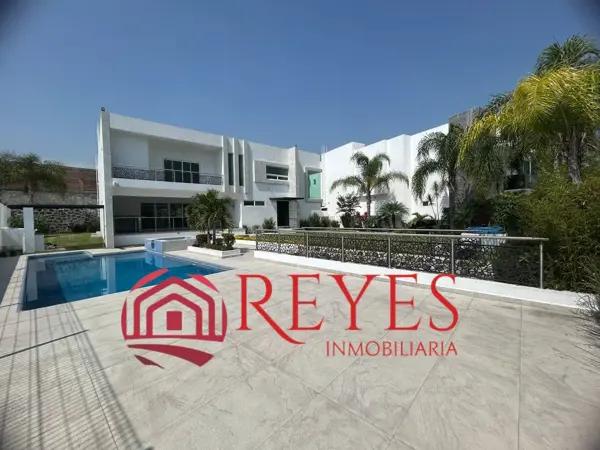 Casa en venta en Lomas de Cocoyoc, Atlatlahucan, Morelos