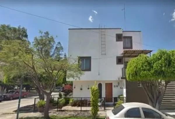 Casa en venta en Paseos del Sol, Zapopan, Jalisco