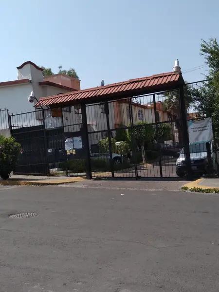 Casa en venta en San Buenaventura, Ixtapaluca, México