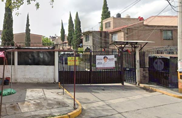 Casa en venta en San Vicente Chicoloapan de Juárez Centro, Chicoloapan, México