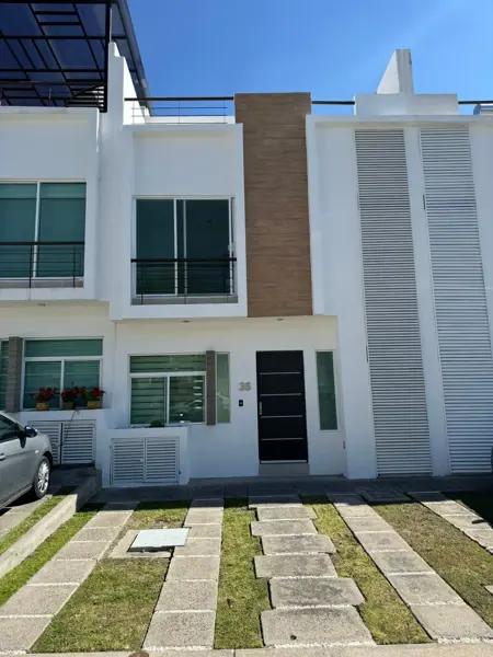 Casa en venta en Colinas del Santuario, Corregidora, Querétaro