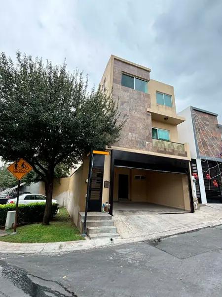 Casa en venta en Paseo del Vergel, Monterrey, Nuevo León