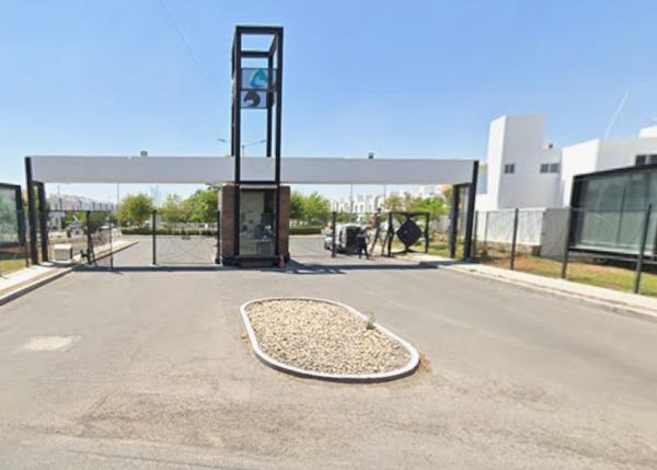 Casa en remate en Residencial Fontana, Celaya, Guanajuato