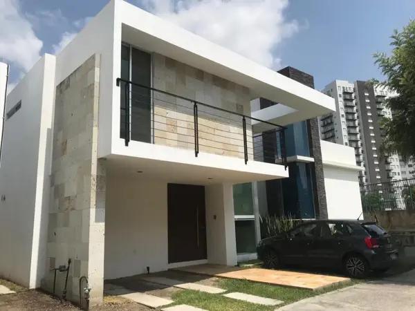Casa en venta en Lomas de Angelópolis, San Andrés Cholula, Puebla