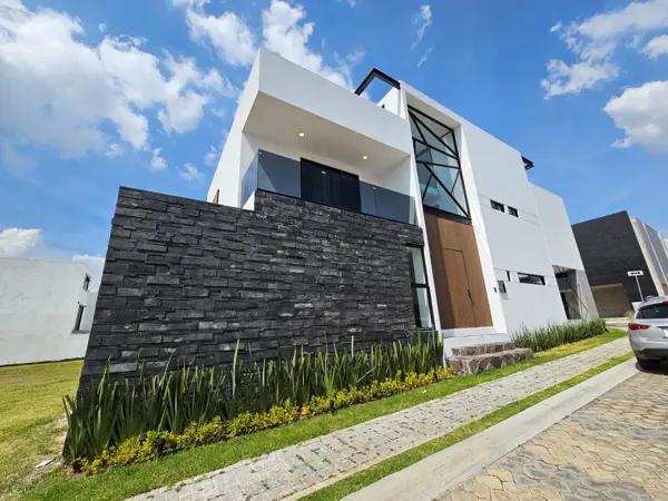Casa en venta en Lomas de Angelópolis II, San Andrés Cholula, Puebla