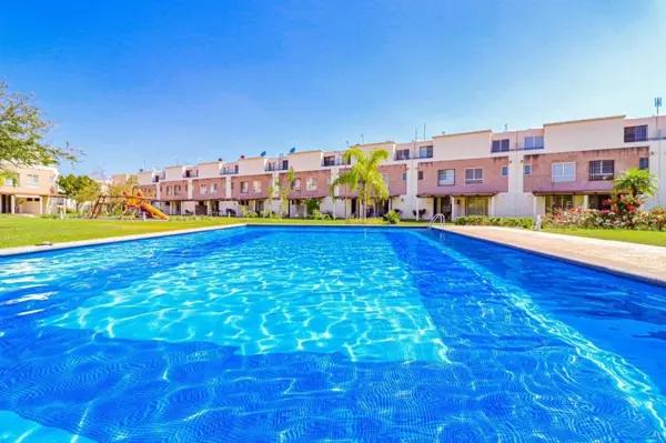 Casa en venta en Club de Golf Santa Fe, Xochitepec, Morelos