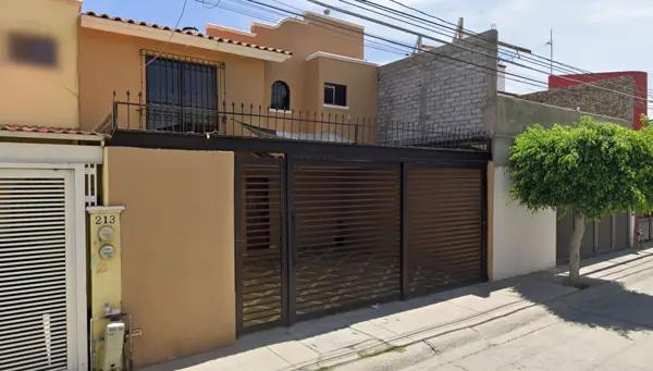 Casa en venta en Arboledas de Ibarrilla, León, Guanajuato