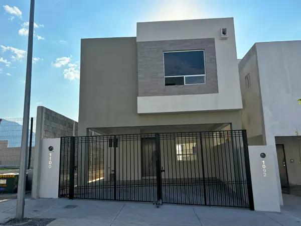 Casa en venta en Portal de las Lomas, Saltillo, Coahuila de Zaragoza
