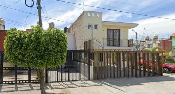Casa en venta en Jardines Del Valle, Zapopan, Jalisco