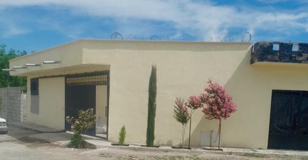 Casa en venta en Parras de la Fuente Centro, Parras, Coahuila de Zaragoza