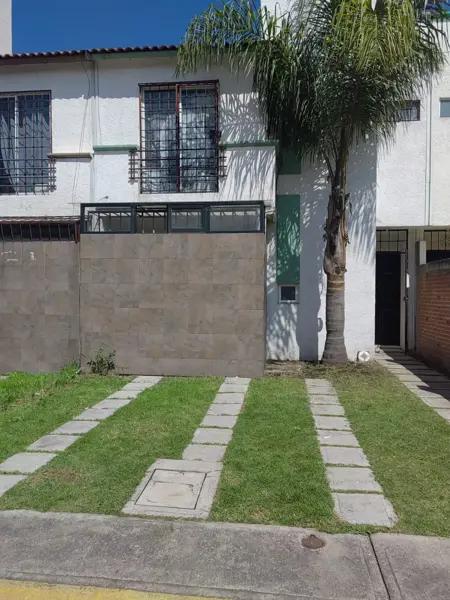 Casa en venta en Bosques de Cantabria, Toluca, México