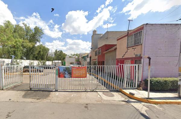Casa en venta en El Trebol, Tepotzotlán, México