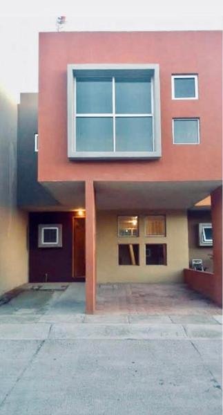 Casa en venta en El Lago 19600, Tijuana, Baja California Casa en venta en El Lago 19600, Tijuana, Baja California