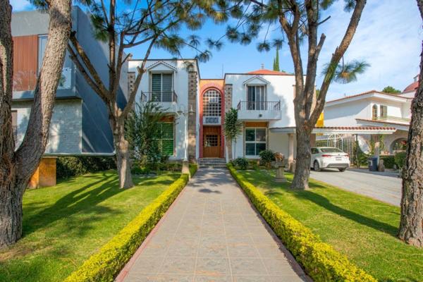 Casa en venta en Valle Real, Zapopan, Jalisco Casa en venta en Valle Real, Zapopan, Jalisco