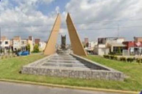 Casa en venta en San Mateo Otzacatipan, Toluca, México