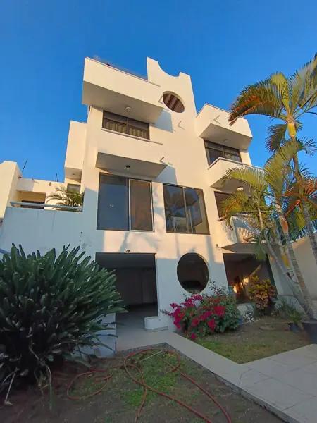 Edificio en renta en Jardines de Cuernavaca, Cuernavaca, Morelos