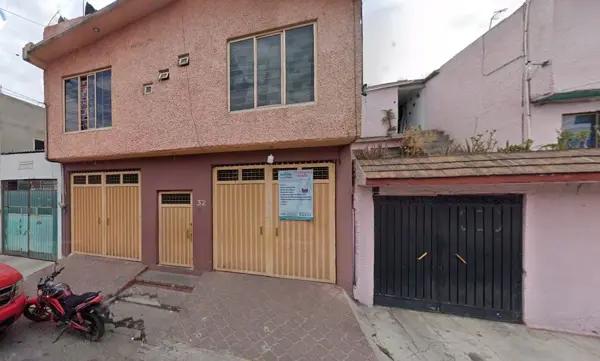 Casa en venta en Benito Juárez (La Aurora), Nezahualcóyotl, México